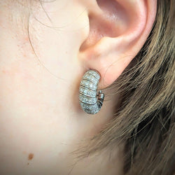Boucles d'oreilles Cartier en or blanc et diamants - Castafiore