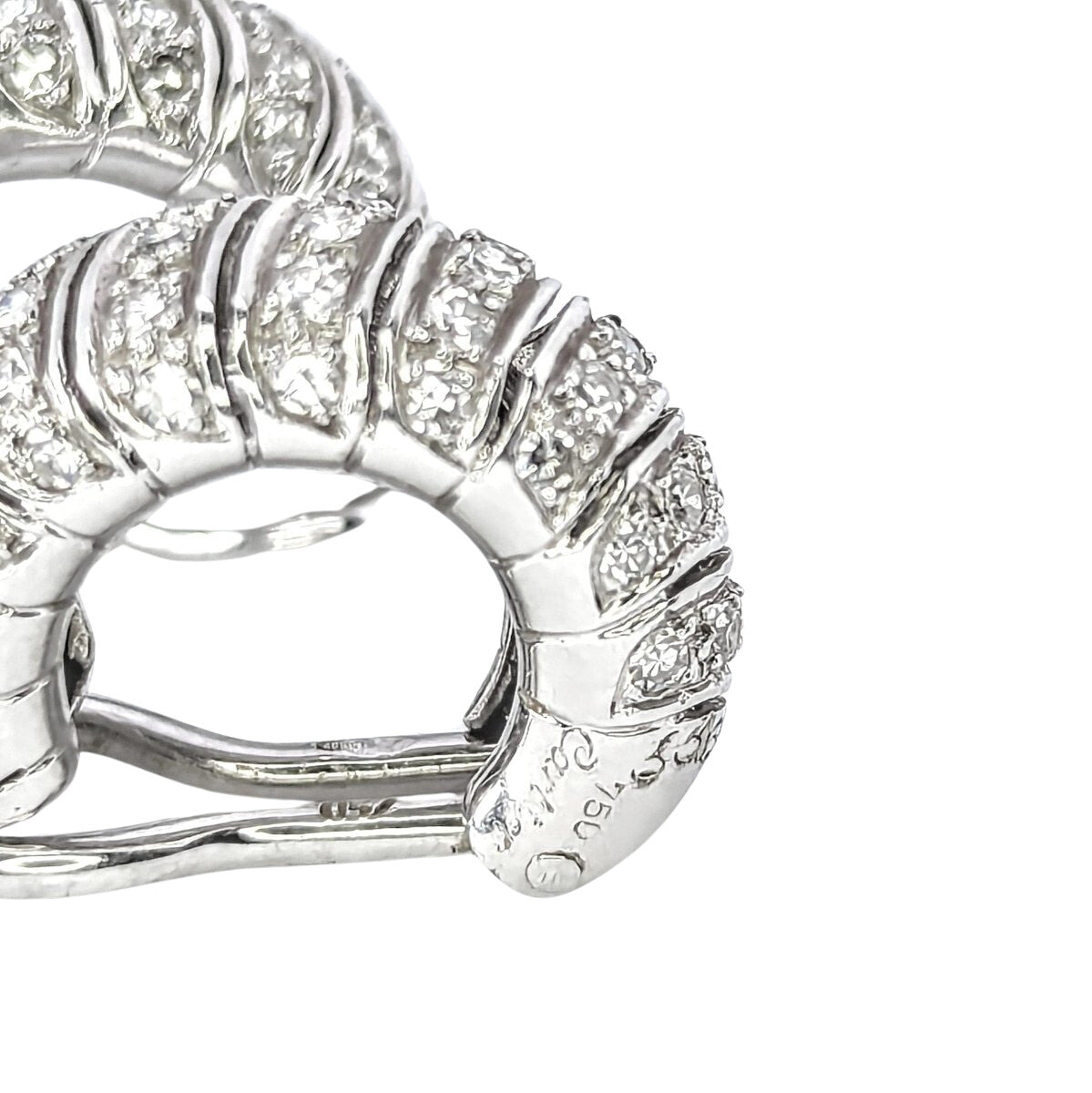 Boucles d'oreilles Cartier en or blanc et diamants - Castafiore