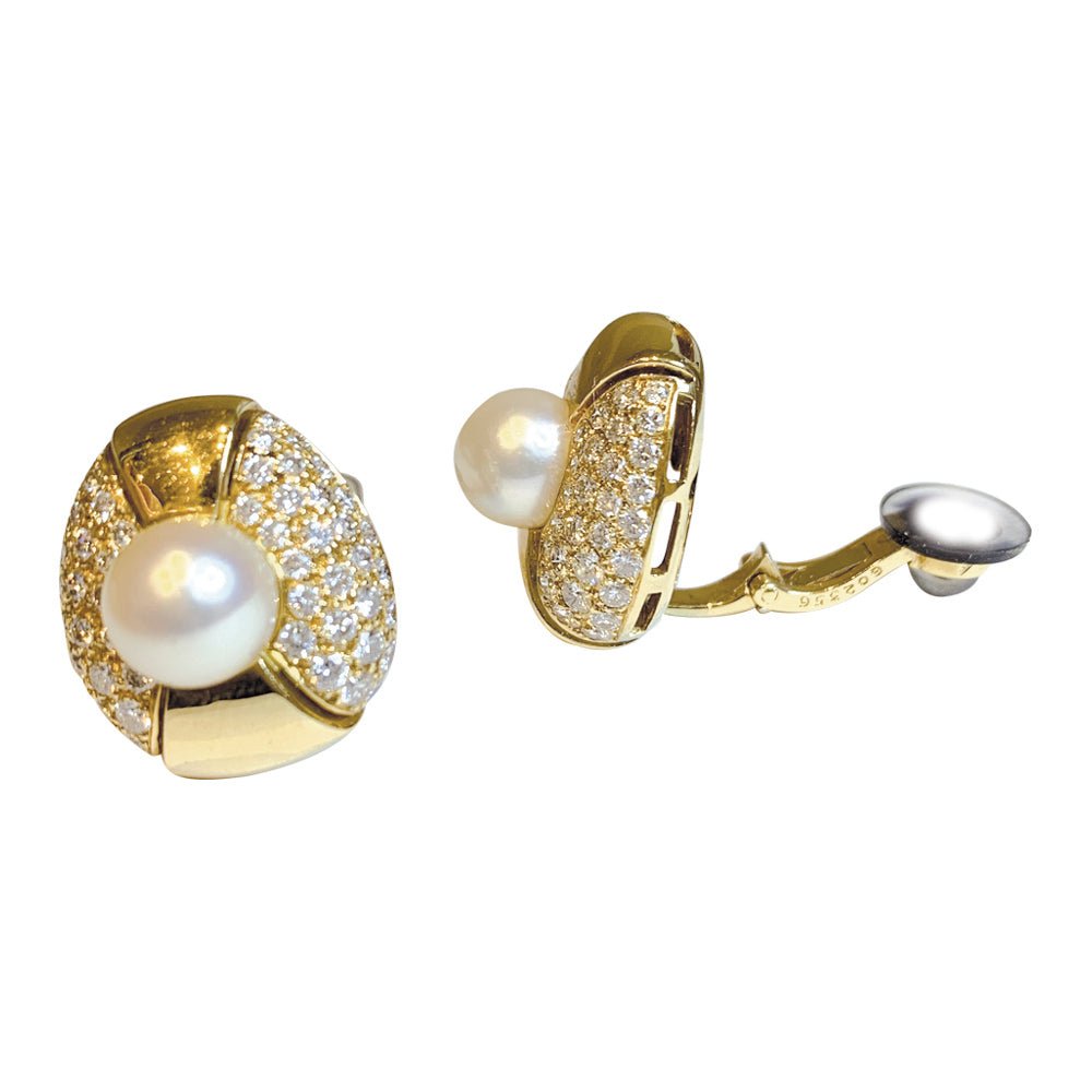 Boucles d'oreilles CARTIER, en or jaune, perles et diamants - Castafiore