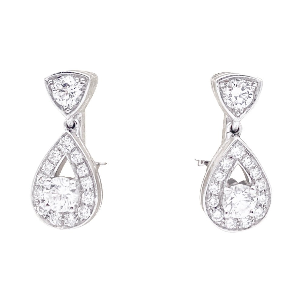 Boucles d’oreilles CHAUMET “Joséphine Aube Printanière” en or blanc et diamants - Castafiore