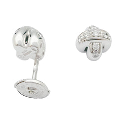 Boucles d'oreilles CHAUMET, "Liens" en or blanc et diamants - Castafiore