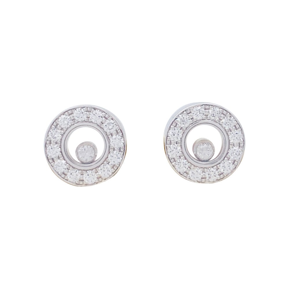 Boucles d'oreilles CHOPARD "Happy Diamonds" en or blanc et diamants. - Castafiore