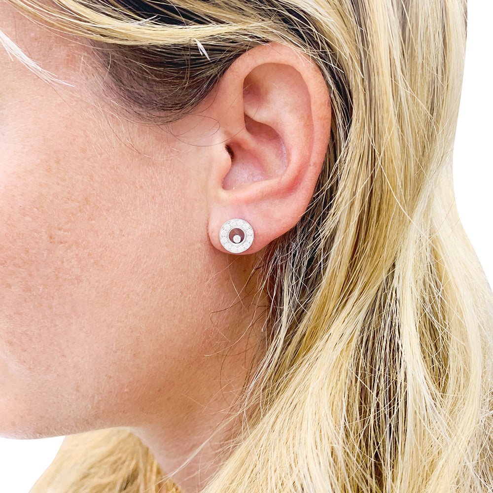 Boucles d'oreilles CHOPARD "Happy Diamonds" en or blanc et diamants. - Castafiore