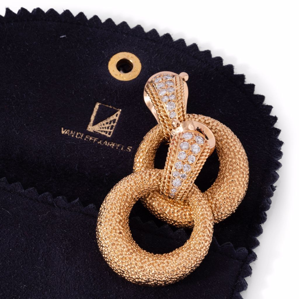 Boucles d'oreilles Clip VAN CLEEF & ARPELS en or jaune et diamants - Castafiore
