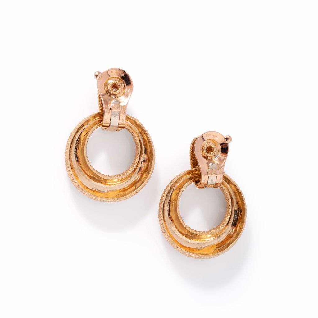 Boucles d'oreilles Clip VAN CLEEF & ARPELS en or jaune et diamants - Castafiore