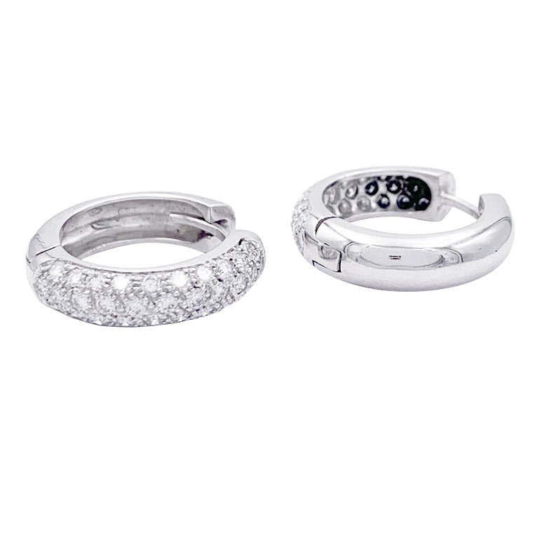 Boucles d'oreilles créoles en or blanc, diamants. - Castafiore