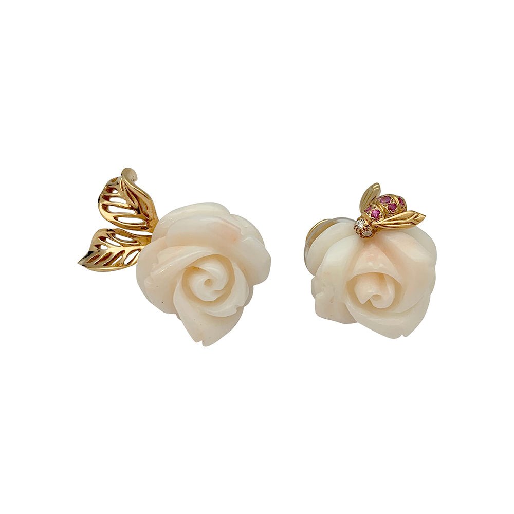 Boucles d'oreilles DIOR, "Rose Dior Pré Catelan", or jaune, corail, diamants et saphirs roses - Castafiore