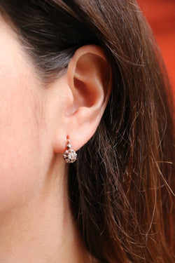 Boucles d’oreilles dormeuses anciennes en or et diamants - Castafiore