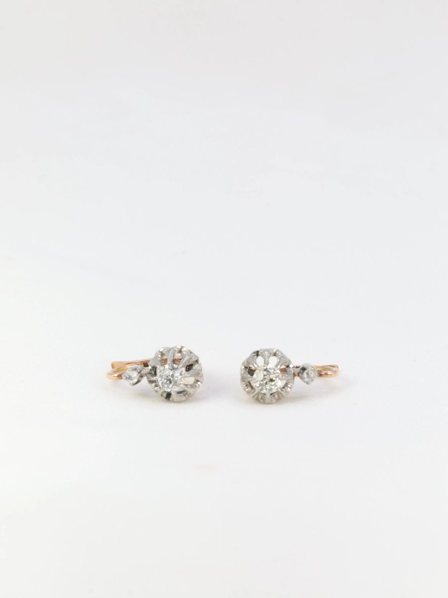 Boucles d’oreilles dormeuses anciennes en or et diamants - Castafiore