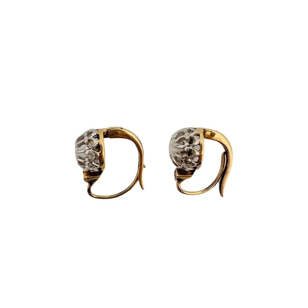 Boucles d'oreilles Dormeuses en or jaune et diamants - Castafiore