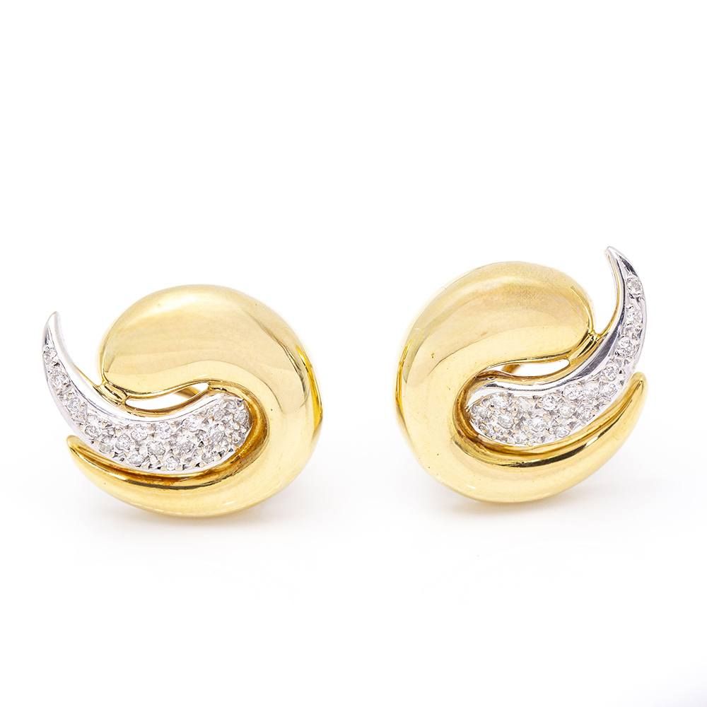 Boucles d'oreilles en or avec diamants. Deuxième main - Castafiore