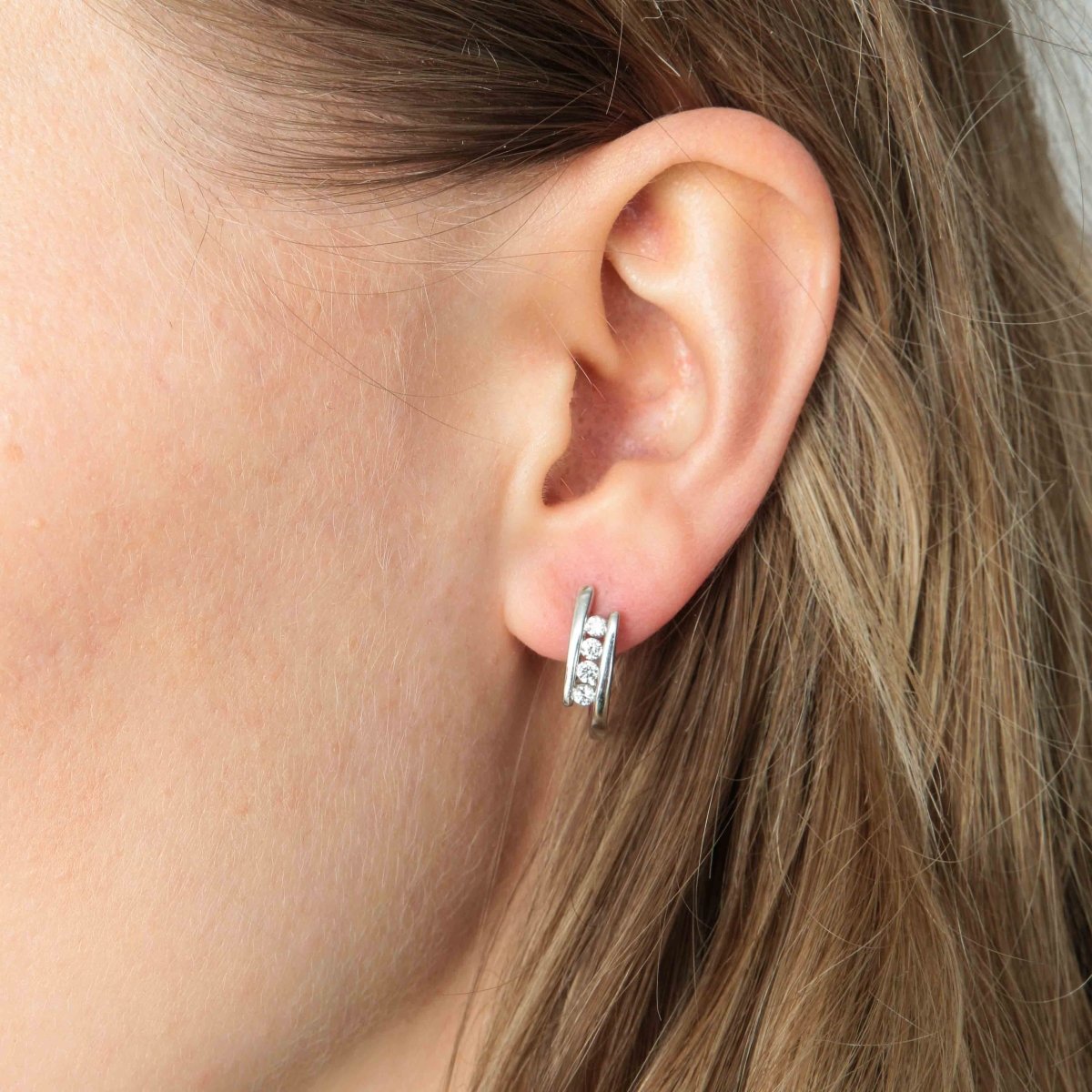 Boucles d'oreilles en or blanc et en diamants - Castafiore
