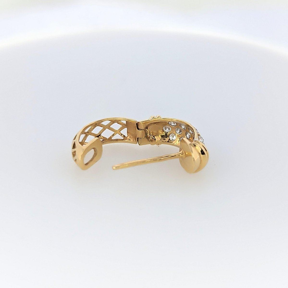 Boucles d'oreilles en or jaune et diamants - Castafiore