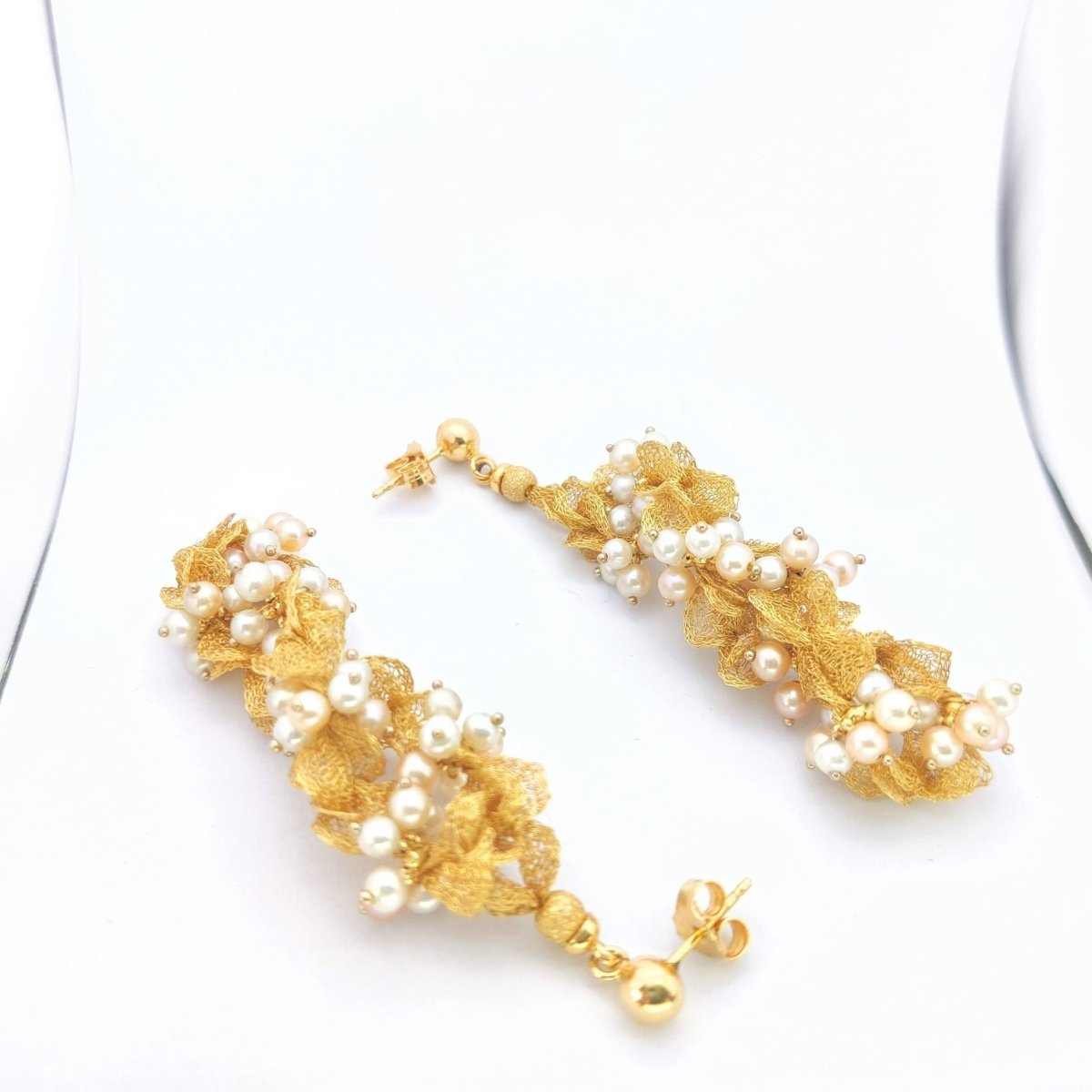 Boucles d'oreilles en or jaune et perles - Castafiore