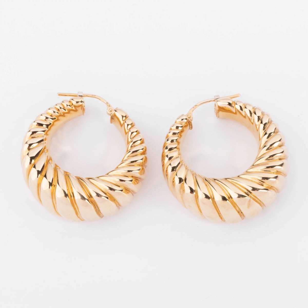 Boucles d'oreilles en or jaune godronné - Castafiore