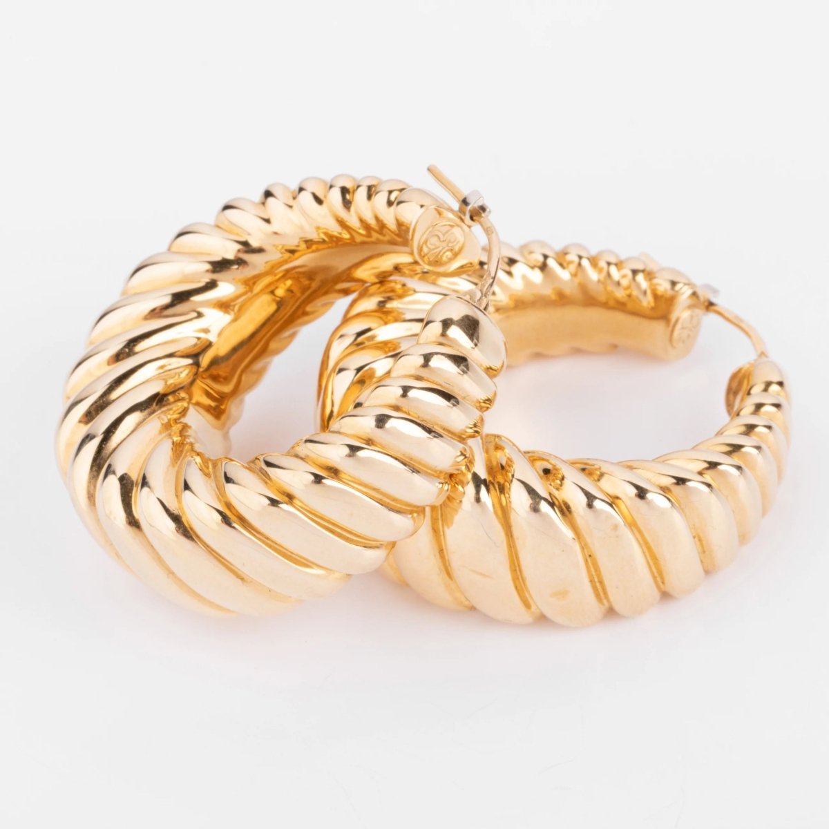 Boucles d'oreilles en or jaune godronné - Castafiore