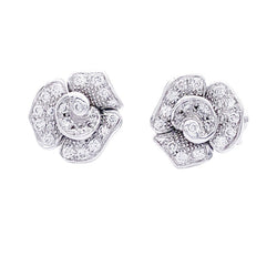 Boucles d'oreilles, "Fleurs", or blanc, diamants. - Castafiore