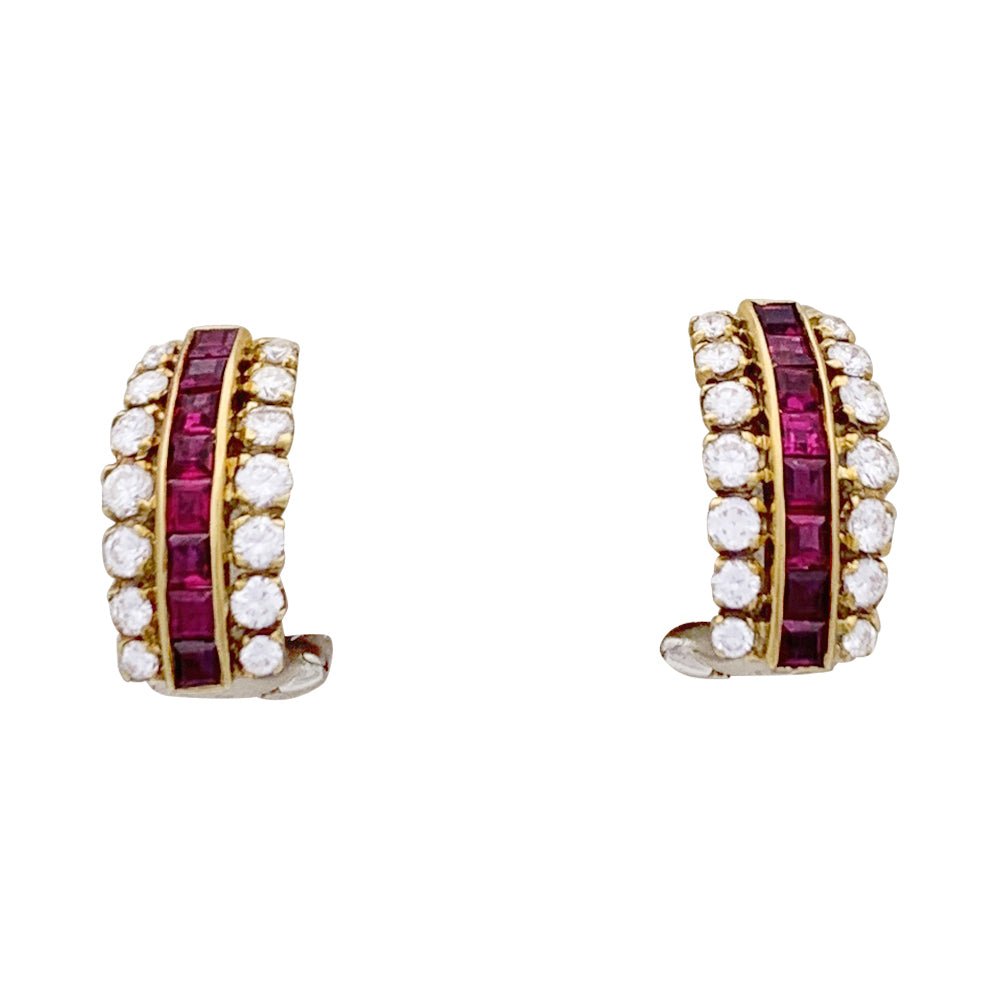 Boucles d'oreilles Fred, or jaune, diamants et rubis. - Castafiore