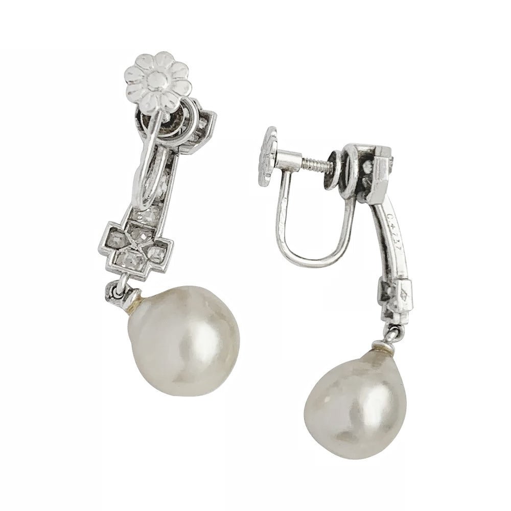Boucles d'oreilles Mellerio dits Meller en or, platine, diamants et perles - Castafiore
