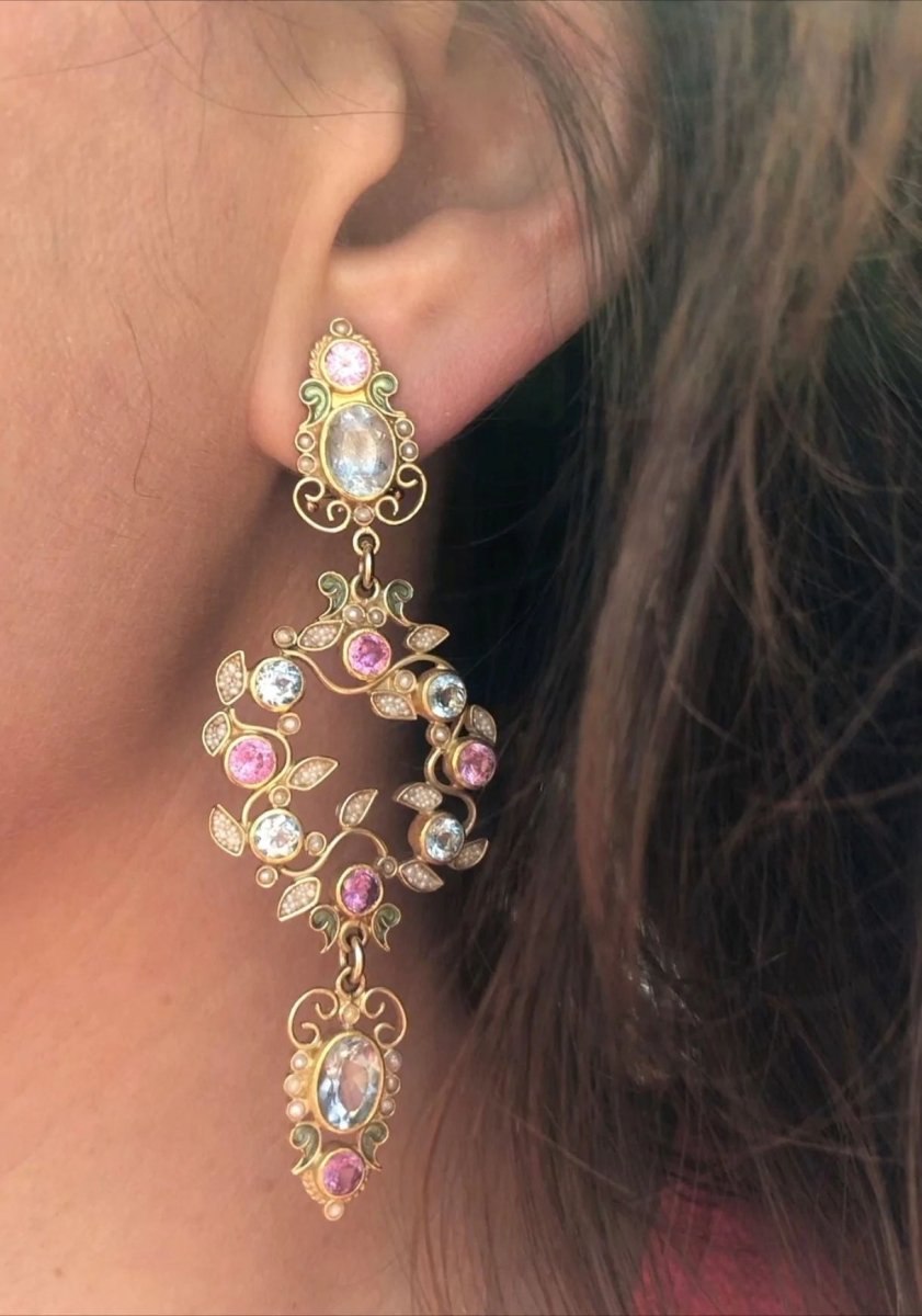 Boucles d'oreilles or jaune formant de fleurs du créateur Papi Percossi - Castafiore