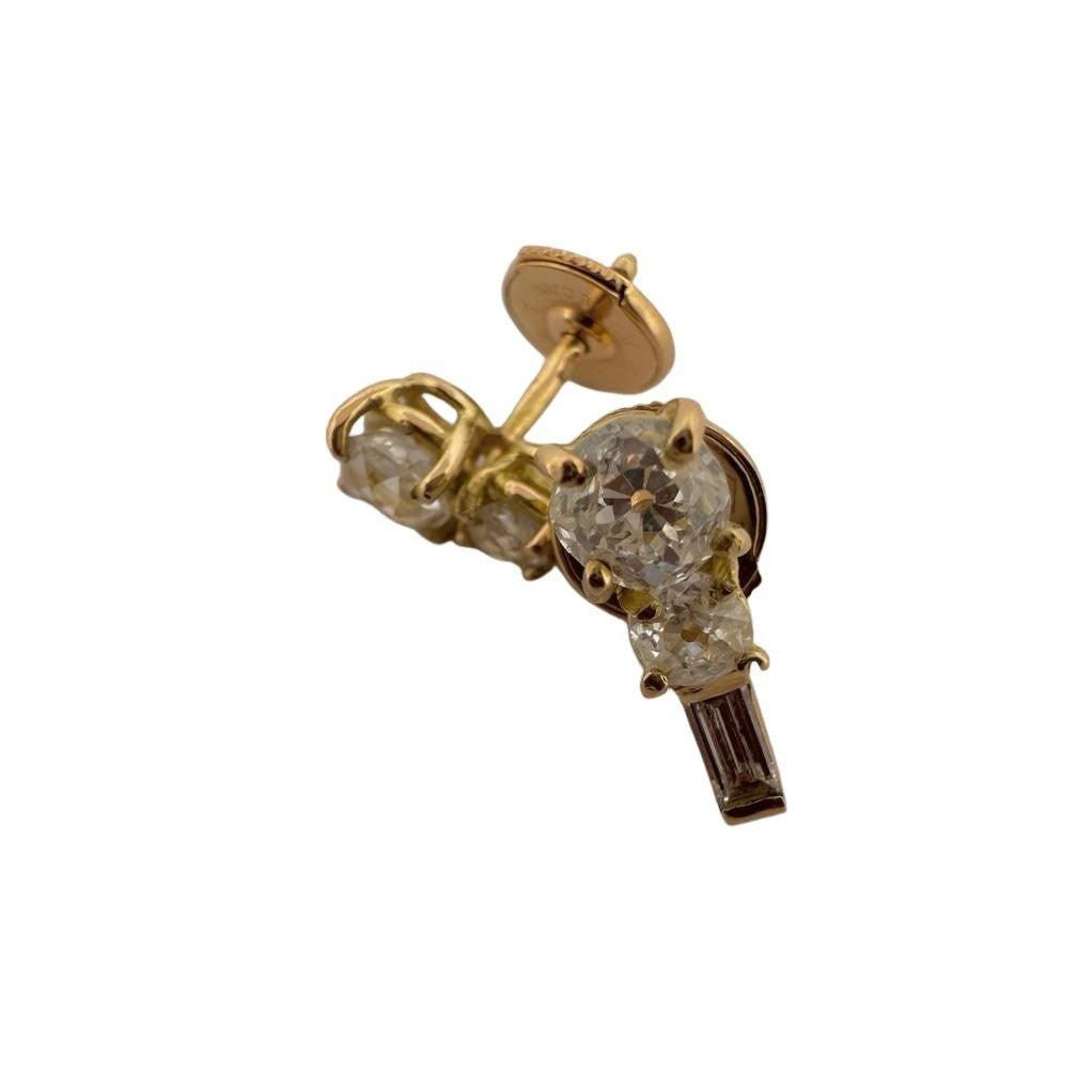 Boucles d'oreilles pendantes en or jaune et diamants - Castafiore