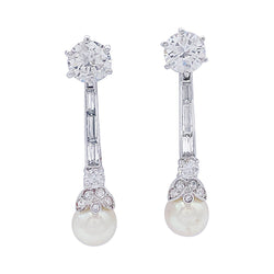 Boucles d'oreilles pendantes or blanc, platine, perles et diamants - Castafiore