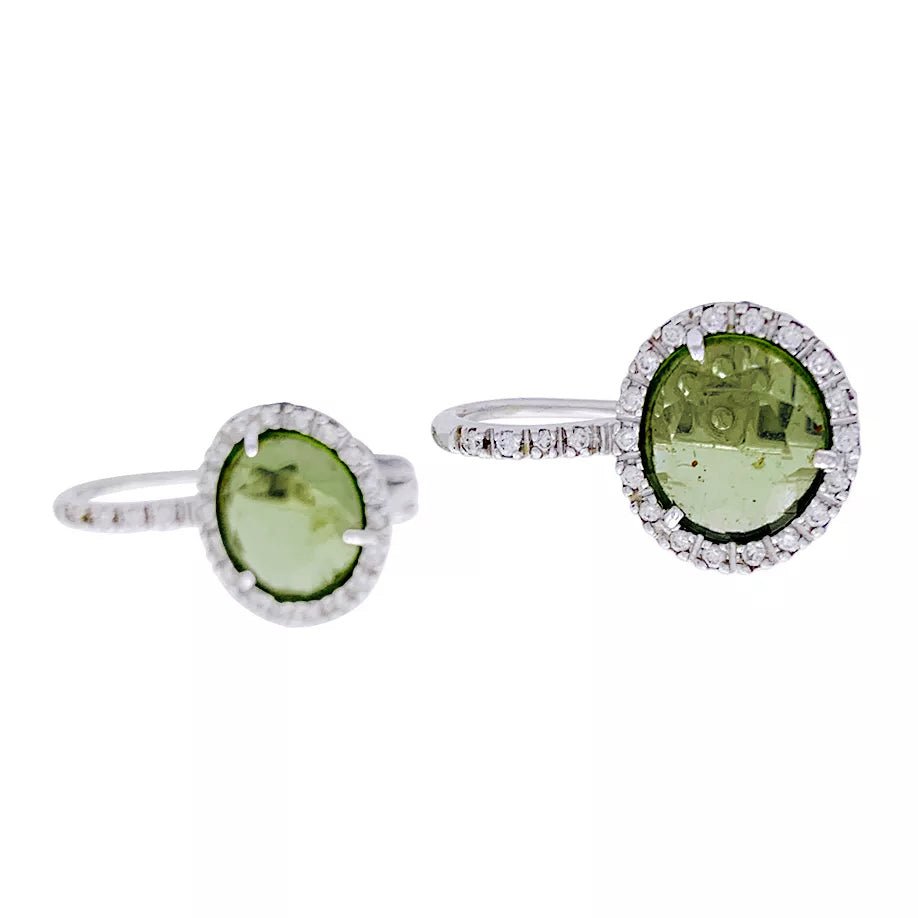 Boucles d'oreilles Pomellato "Colpo di Fulmine", or blanc, péridots, diamants. - Castafiore