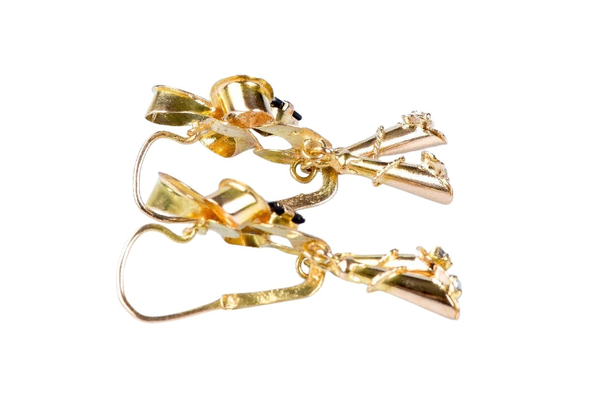 Boucles d'oreilles saphirs en or jaune 18 carats - Castafiore