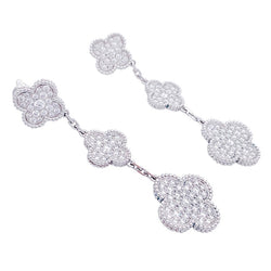 Boucles d'oreilles VAN CLEEF & ARPELS "Magic Alhambra" or blanc, diamants - Castafiore