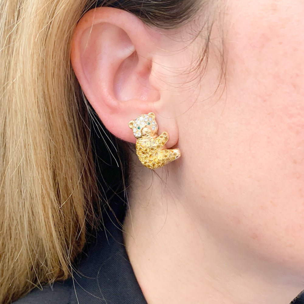 Boucles d’oreilles VAN CLEEF & ARPELS "Oursons" en or jaune, saphir et diamants - Castafiore