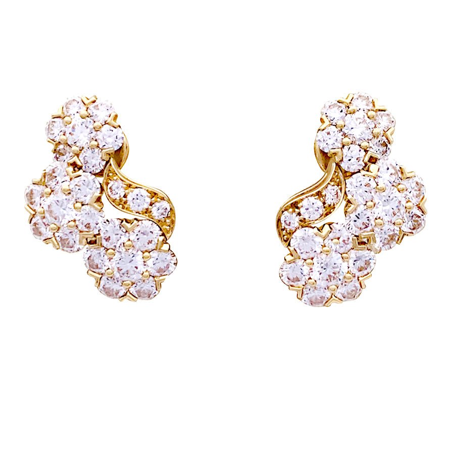 Boucles d'oreilles VAN CLEEF & ARPELS "Snowflake" or jaune, diamants - Castafiore