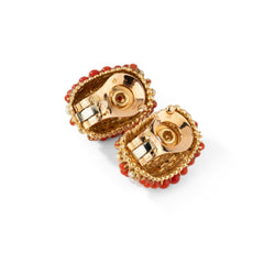 Boucles d'oreilles VAN CLEEF & ARPELS "Twist" en or jaune, corail et perles - Castafiore