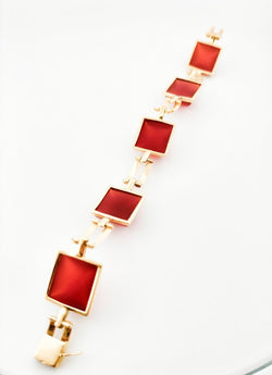 Bracelet articulé en or jaune et cornaline en pain de sucre - Castafiore