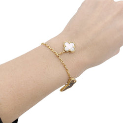 Bracelet Breloques VAN CLEEF & ARPELS "Lucky Alhambra" en or jaune et pierres de couleurs - Castafiore