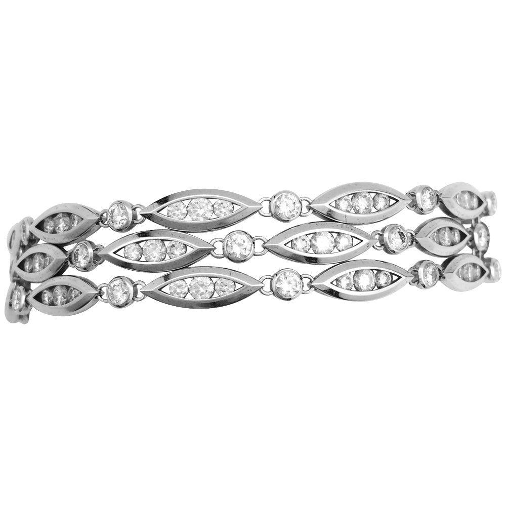 Bracelet CHAUMET "Classique" en or blanc et diamants - Castafiore