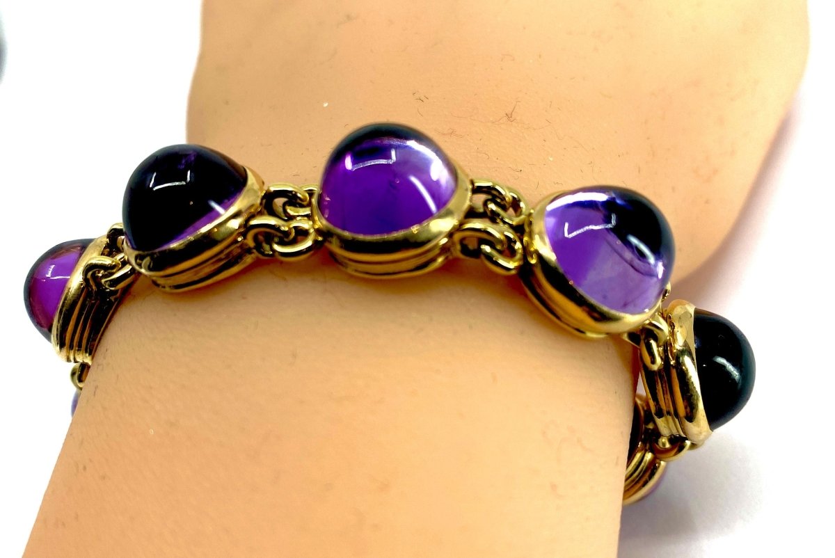 Bracelet en or 18 carats orné de 9 améthystes en cabochon - Castafiore