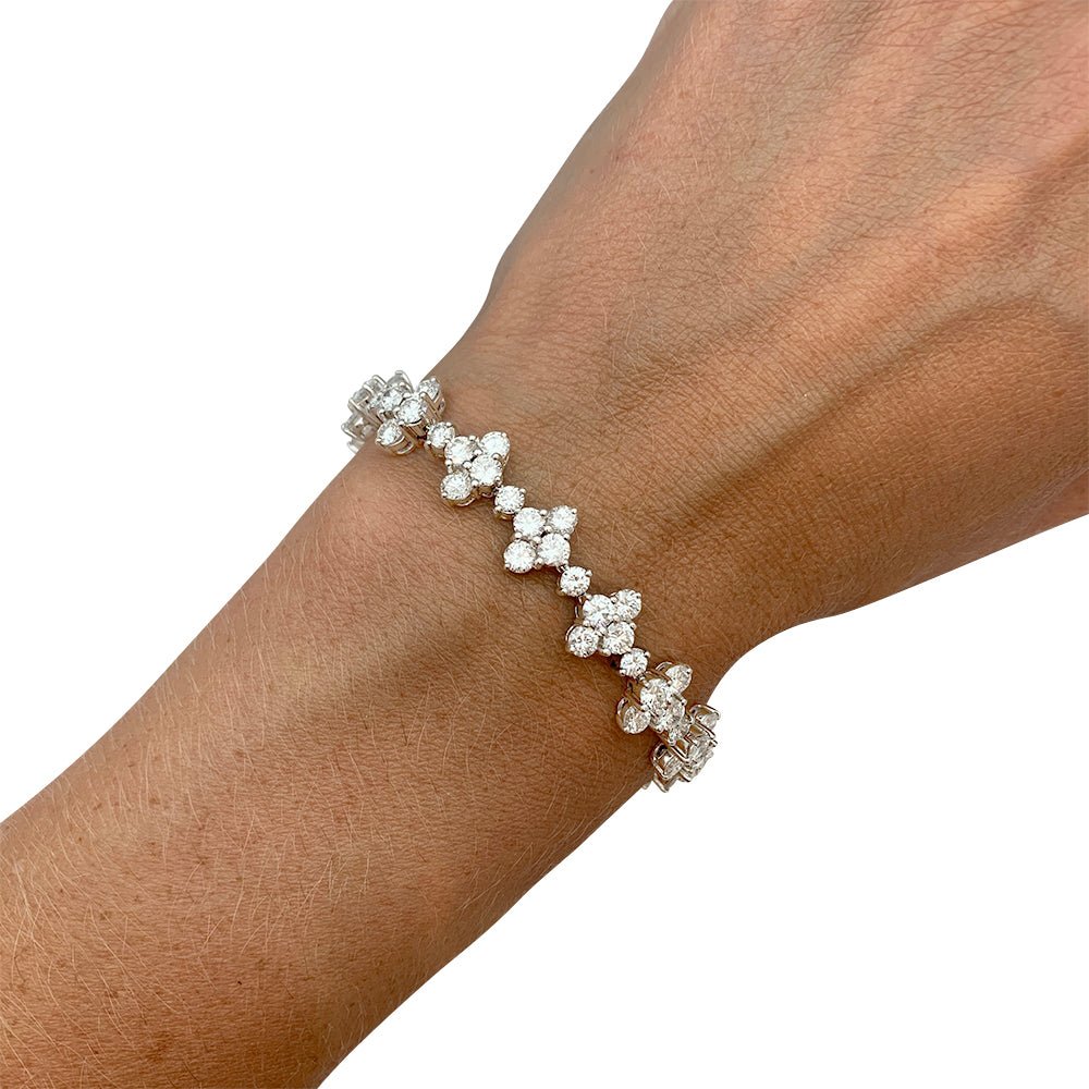 Bracelet fleurettes en or blanc et diamants - Castafiore