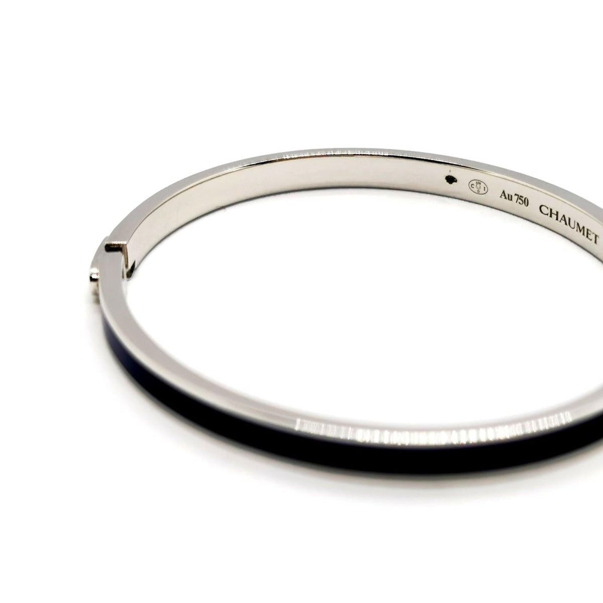 Bracelet Jonc CHAUMET "Liens Evidence", or blanc et diamants - Castafiore