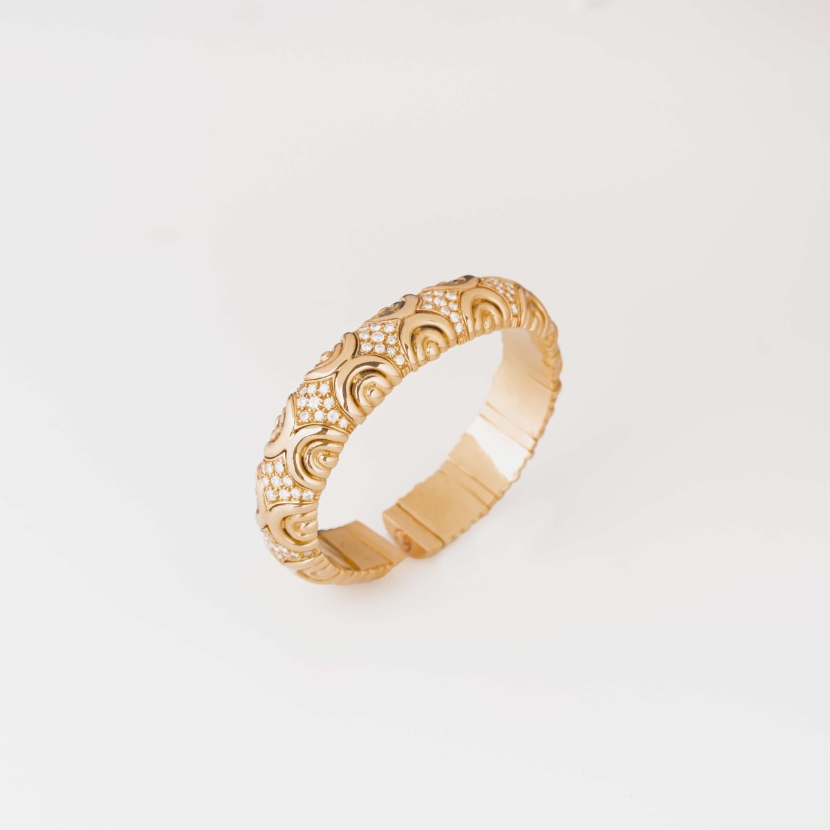 Bracelet Jonc en or jaune et diamants - Castafiore