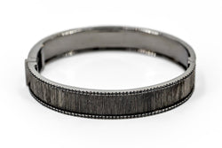 Bracelet Jonc ETERNAMÉ "Lunaria", en or noir et spinelle - Castafiore