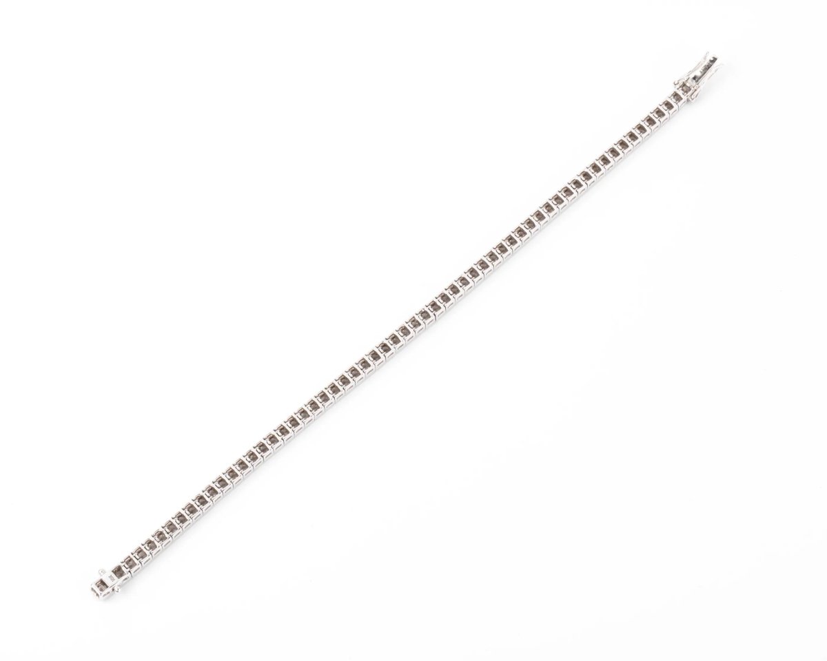Bracelet ligne en diamant taille princesse sur or gris - Castafiore