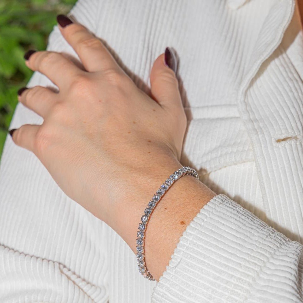 Bracelet Ligne en or blanc et diamants - Castafiore