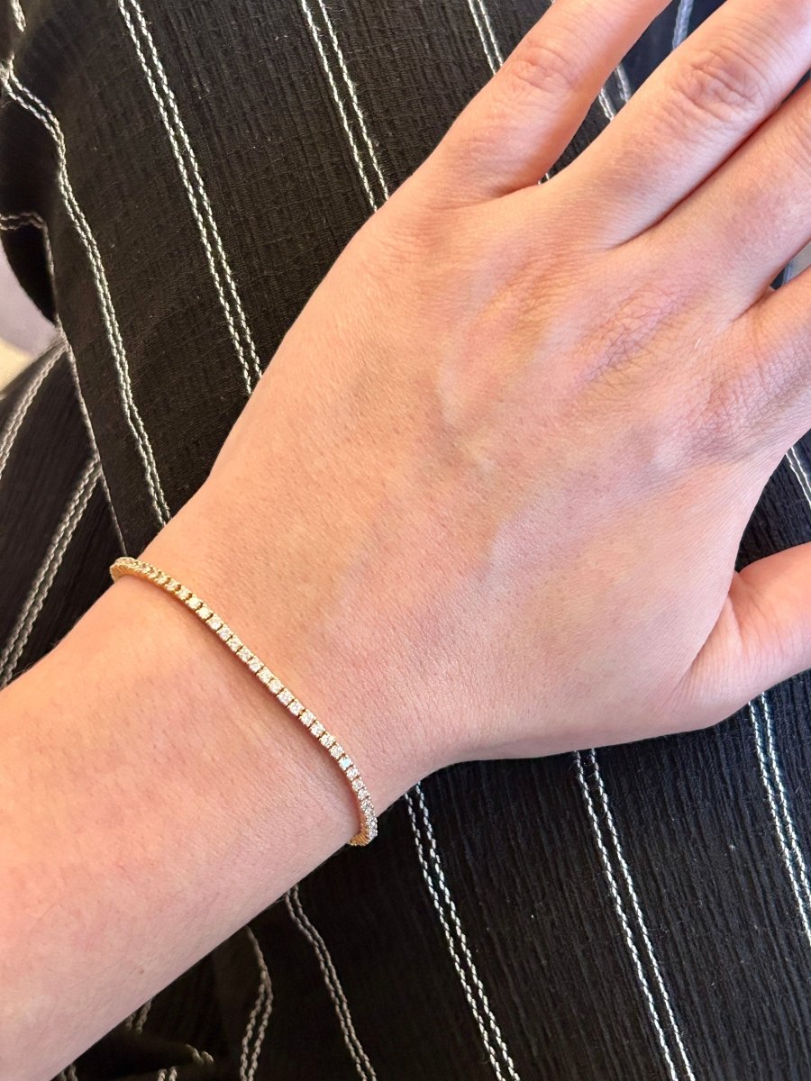 Bracelet Ligne en or jaune et diamants - Castafiore