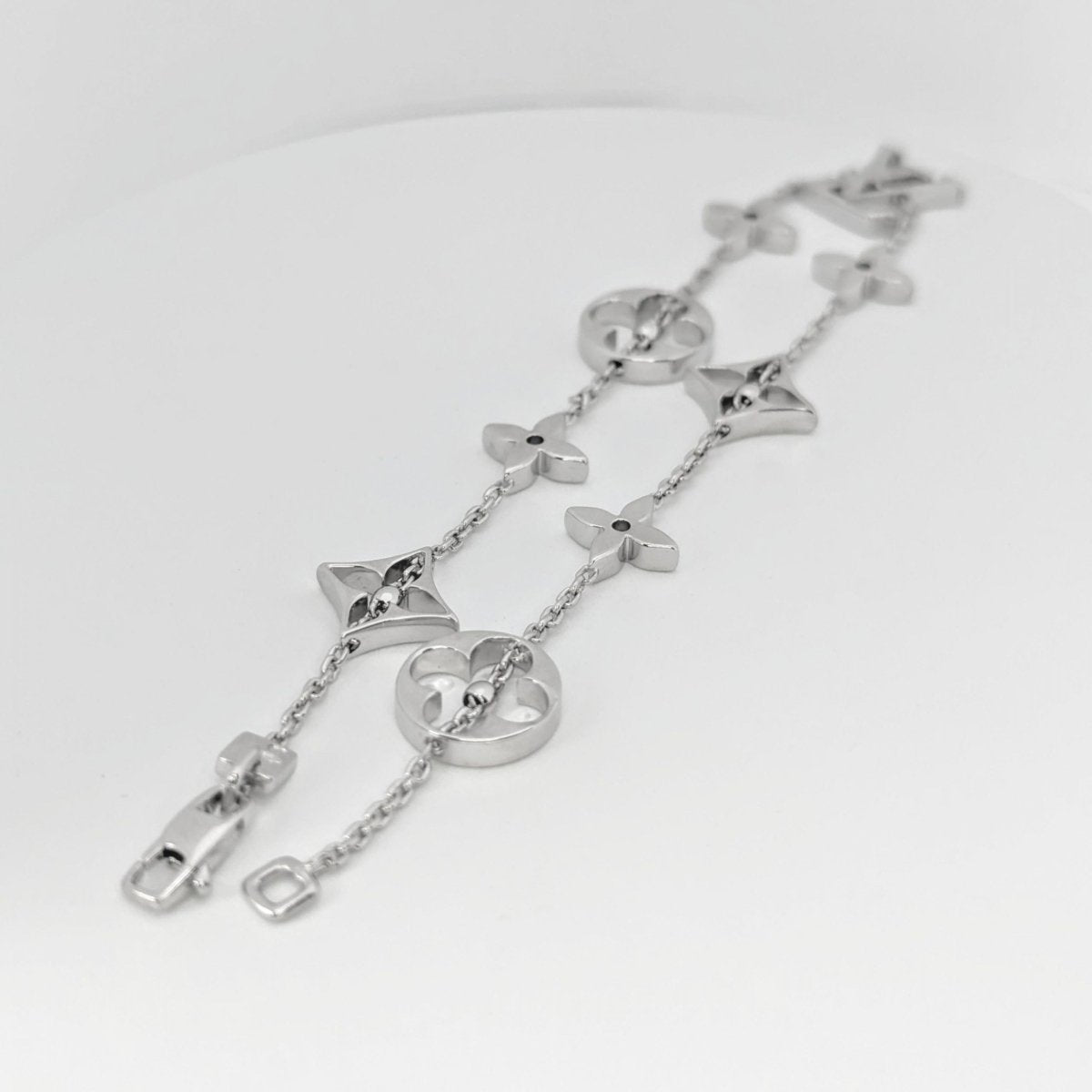 Louis Vuitton - Authenticated Idylle Blossom Bracelet - White Gold Silver for Women, Very Good Condition