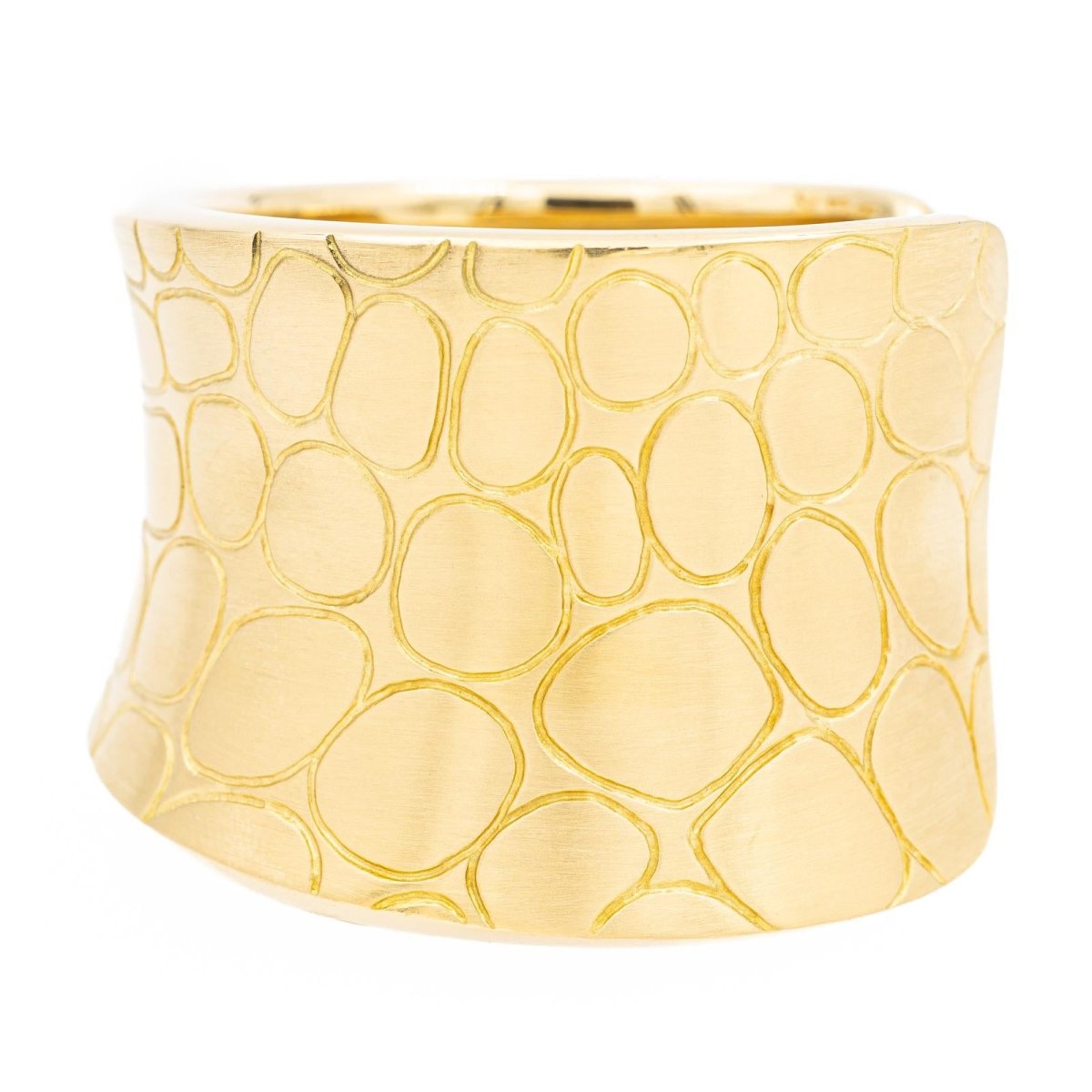 Sold at Auction: VAN CLEEF ARPELS 18K HAMMERED MANCHETTE CUFF BRACELET