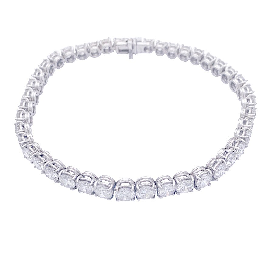 Bracelet or blanc et diamants. - Castafiore