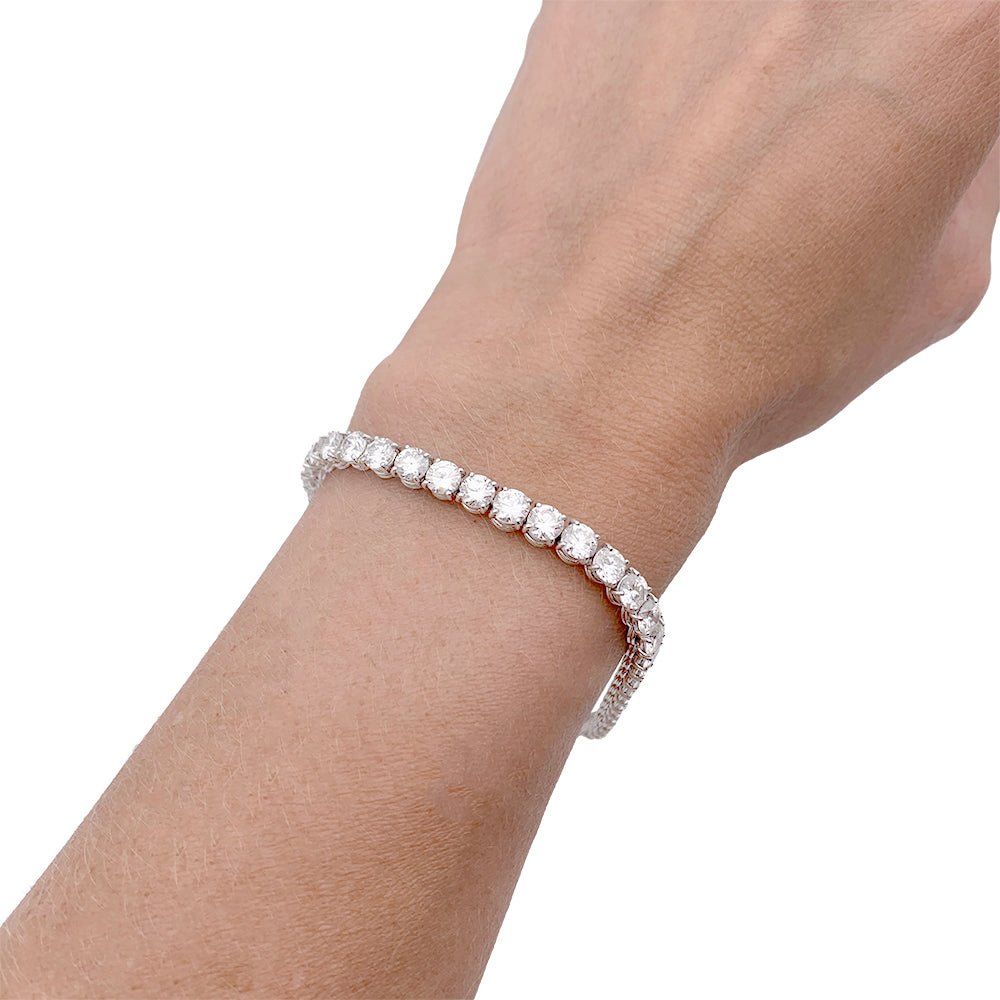 Bracelet or blanc et diamants. - Castafiore