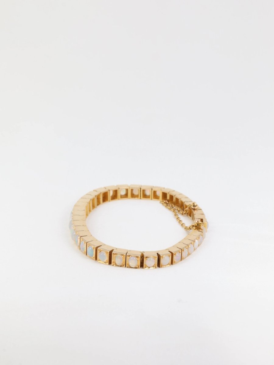 Bracelet rivière d’opales - Travail de la fin du XIXe siècle - Castafiore