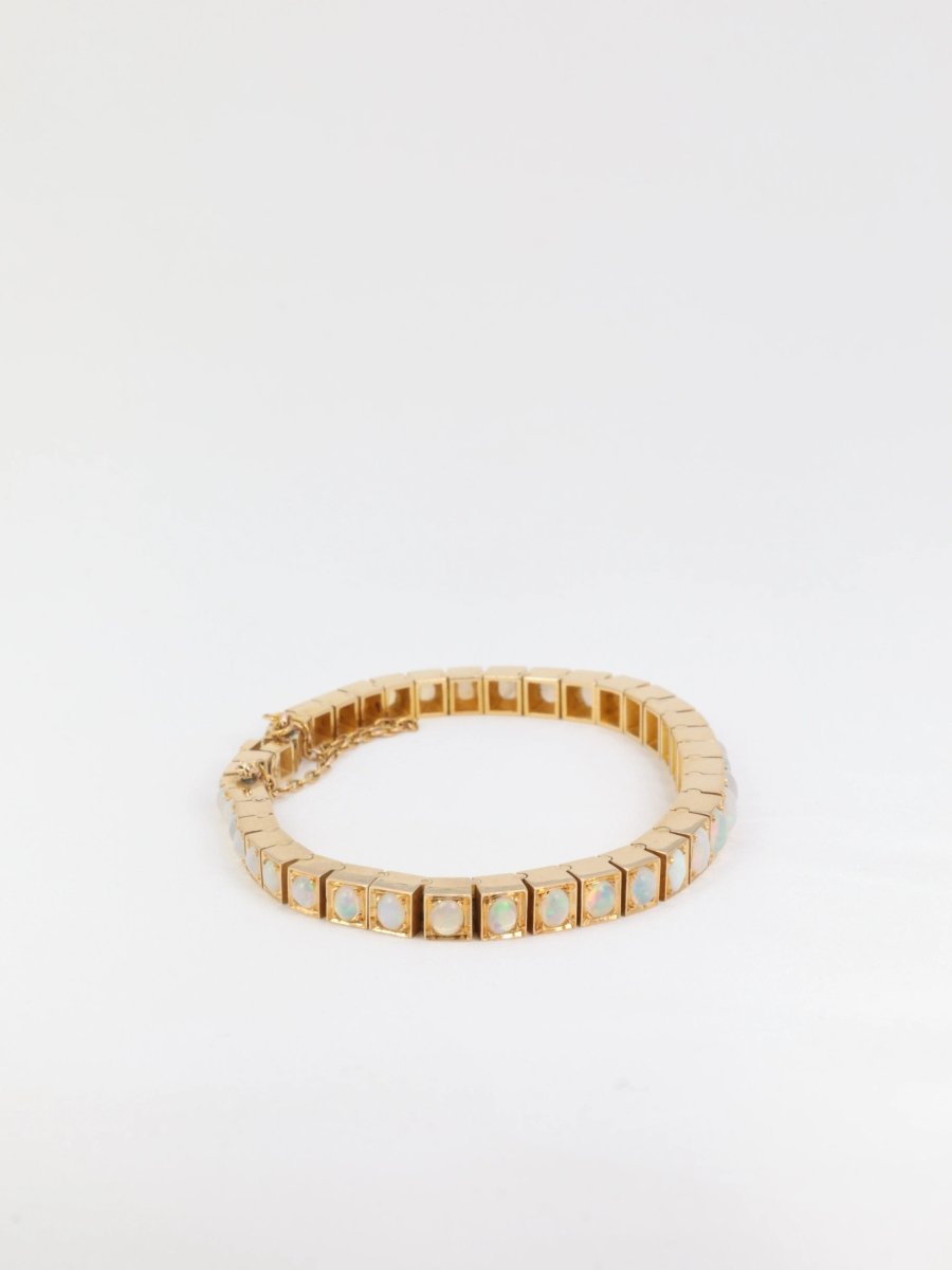 Bracelet rivière d’opales - Travail de la fin du XIXe siècle - Castafiore