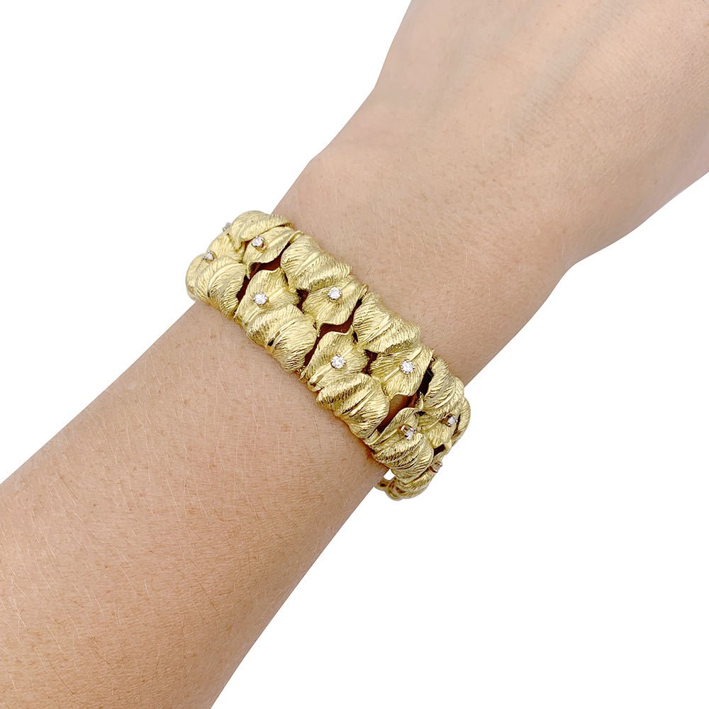 Bracelet vintage "Feuillage" en or jaune et diamants - Castafiore